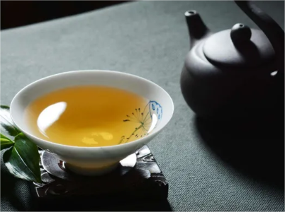 喝熱茶，三伏天中的養(yǎng)生之道
